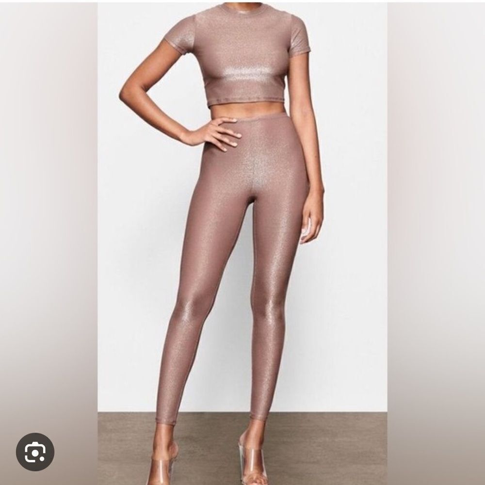 Skims Shimmer Leggings NWT